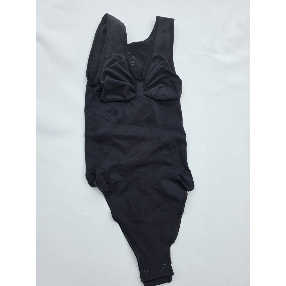NWOT SKIMS Black Bodysuit Women L LARGE Sculpting Shapewear Ruched Thong Stretch